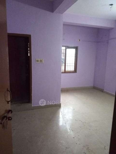 2 BHK Flat In Gajalakshmi For Sale  In Royapettah