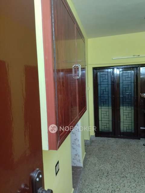 2 BHK Flat In Appa Swami Apartment For Sale  In West Mambalam