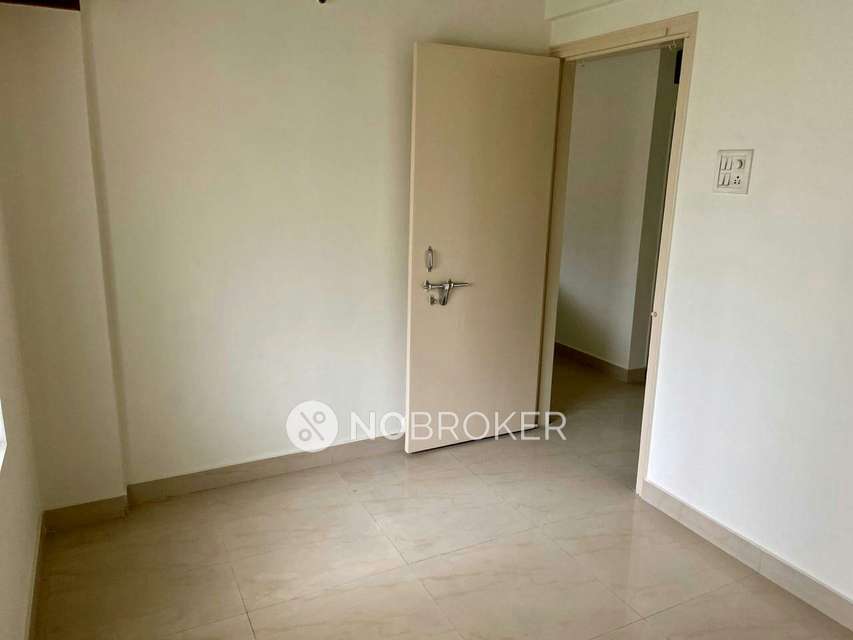 2 BHK Flat In Laxmi Narayan Chs For Sale  In Thane West