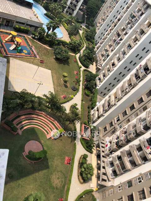 3 BHK Flat In Krishna Apra Gardens For Sale  In Indirapuram