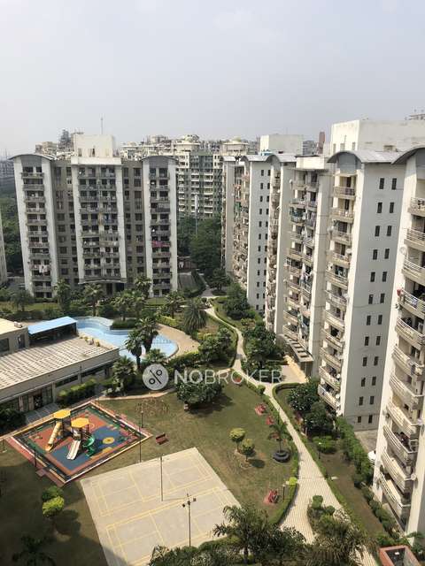 3 BHK Flat In Krishna Apra Gardens For Sale  In Indirapuram