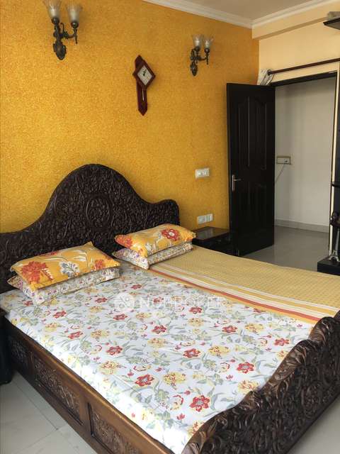 3 BHK Flat In Krishna Apra Gardens For Sale  In Indirapuram