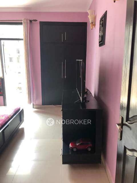 3 BHK Flat In Krishna Apra Gardens For Sale  In Indirapuram