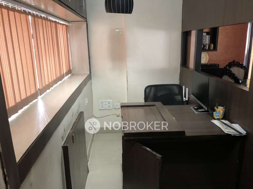 3 BHK Flat In Krishna Apra Gardens For Sale  In Indirapuram