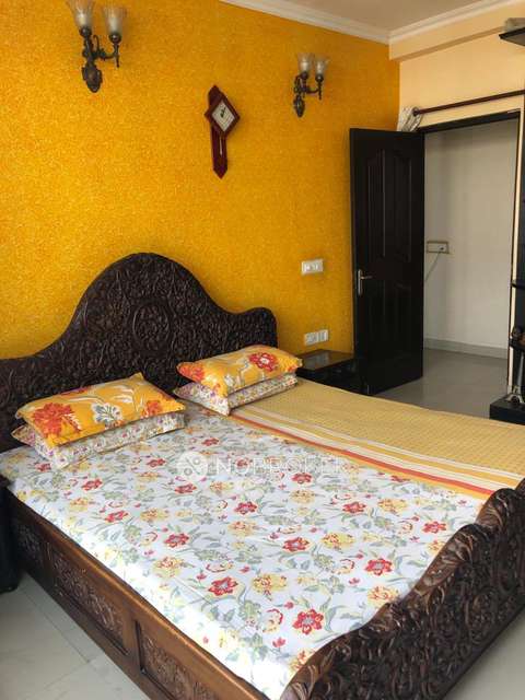 3 BHK Flat In Krishna Apra Gardens For Sale  In Indirapuram