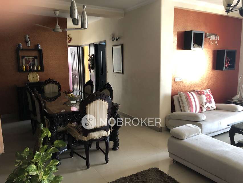 3 BHK Flat In Krishna Apra Gardens For Sale  In Indirapuram