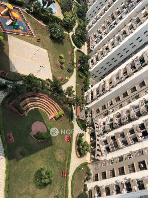 3 BHK Flat In Krishna Apra Gardens For Sale  In Indirapuram