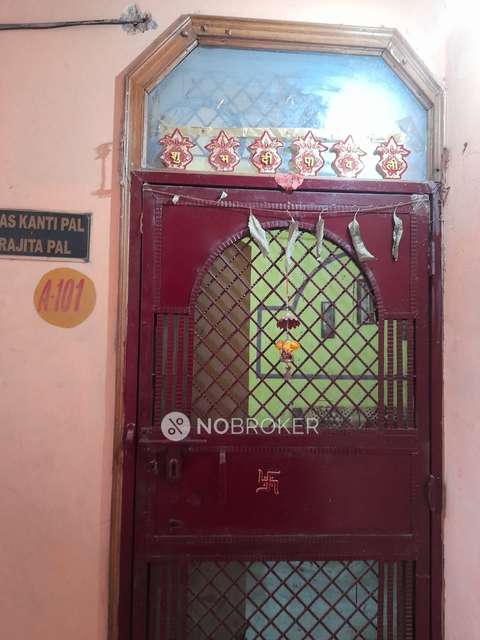 2 BHK Flat In Swami Mahavir Appt-1 For Sale  In Shalimar Garden 