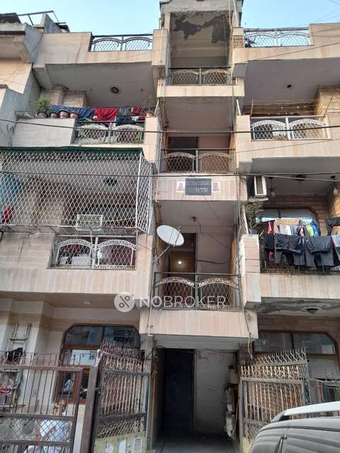 2 BHK Flat In Swami Mahavir Appt-1 For Sale  In Shalimar Garden 