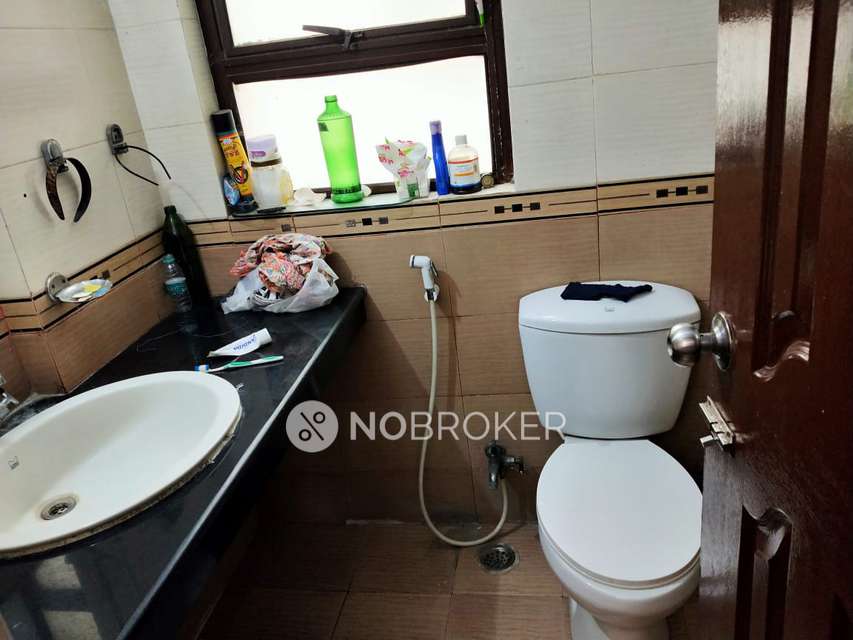 3 BHK Flat In Krishna Apra Gardens For Sale  In Indirapuram