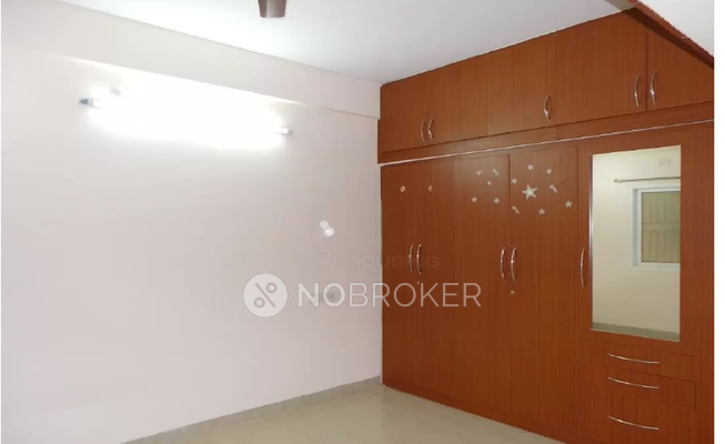 2 BHK Flat In Vandana Grand For Sale  In 1st Block Koramangala