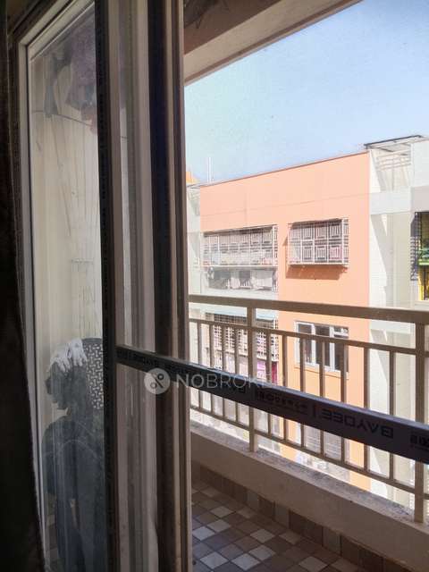 2 BHK Flat In White Woods For Sale  In Kr Puram, Bangalore