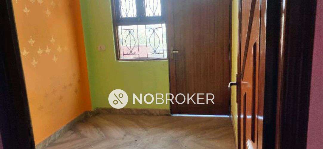2 BHK Flat In Standlone Building For Sale  In Shahdara