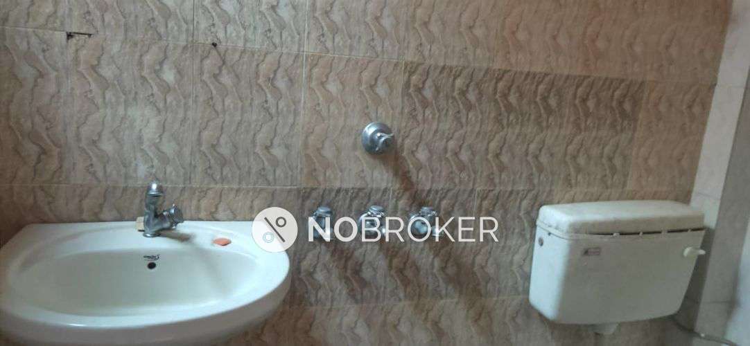 2 BHK Flat In Standlone Building For Sale  In Shahdara