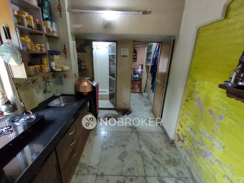 1 RK Flat In Brahma Tower For Sale  In Mulund West