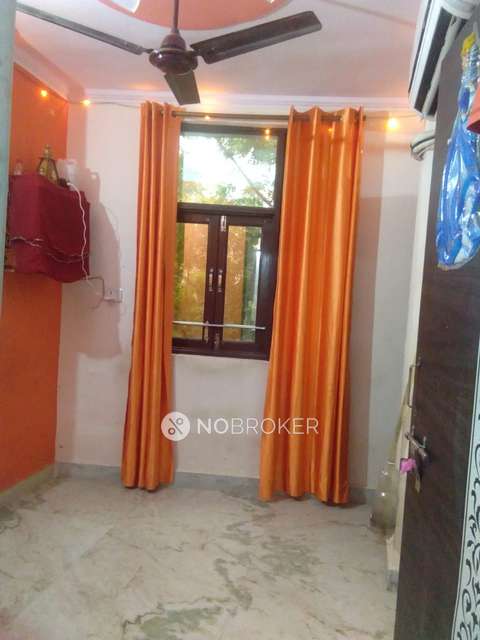 1 BHK Flat For Sale  In Laxmi Nagar
