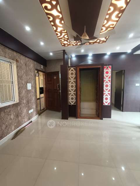 3 BHK Flat In V2 Rishi Ratna Apartment  For Sale  In Chamrajpet