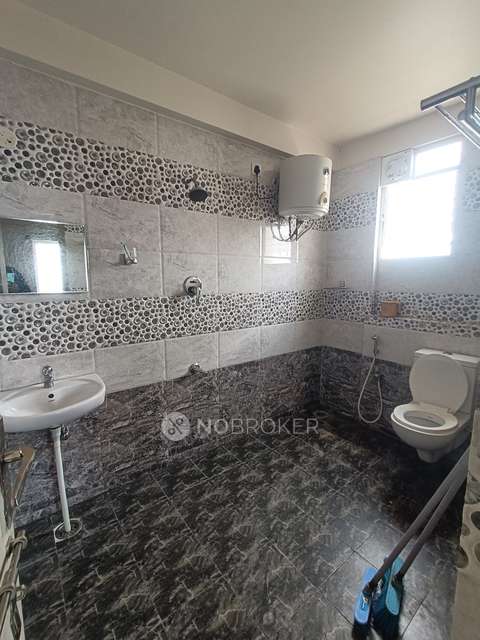 3 BHK Flat In V2 Rishi Ratna Apartment  For Sale  In Chamrajpet