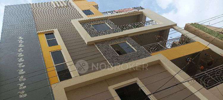 2 BHK House for Rent  In 1-8-4341, Lane Number 3, Chikkadpally, New Nallakunta, Hyderabad, Telangana 500020, India
