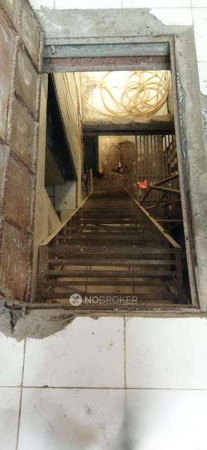 4+ BHK House For Sale  In Santacruz West