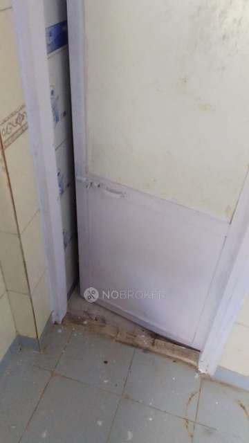 1 RK Flat For Sale  In Goregaon West