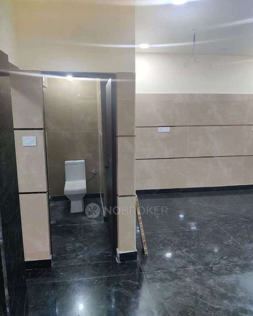 1 BHK Flat In Dda Lig Flat Sector 15 Rohini For Sale  In Sector 15