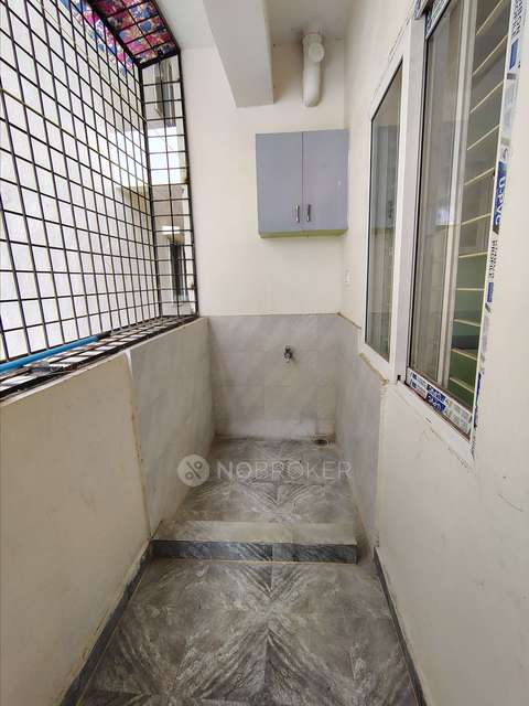 2 BHK Flat In  Gayatri Residency For Sale  In Gayatri Nagar, Allapur, Borabanda