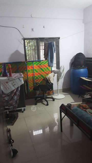 2 BHK Flat In Nirmal Ratna Apartments, Chanda Nagar For Sale  In Chanda Nagar