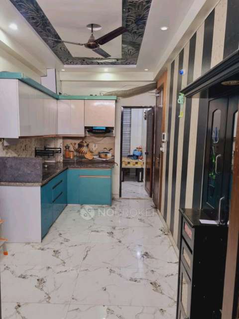 2 BHK Flat In Standalone Building  For Sale  In West Vinod Nagar