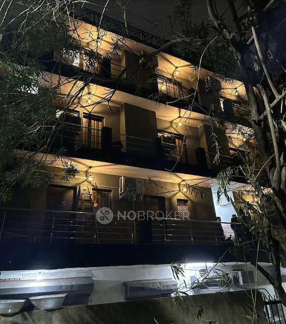 PG for Boys in Kalu Sarai