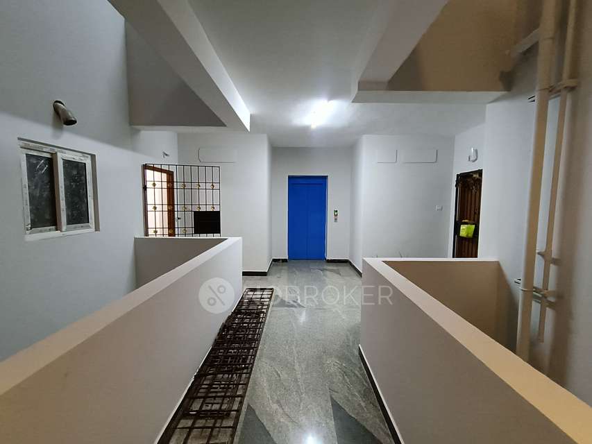 3 BHK Flat In Color Berry Apartment For Sale  In Padur 