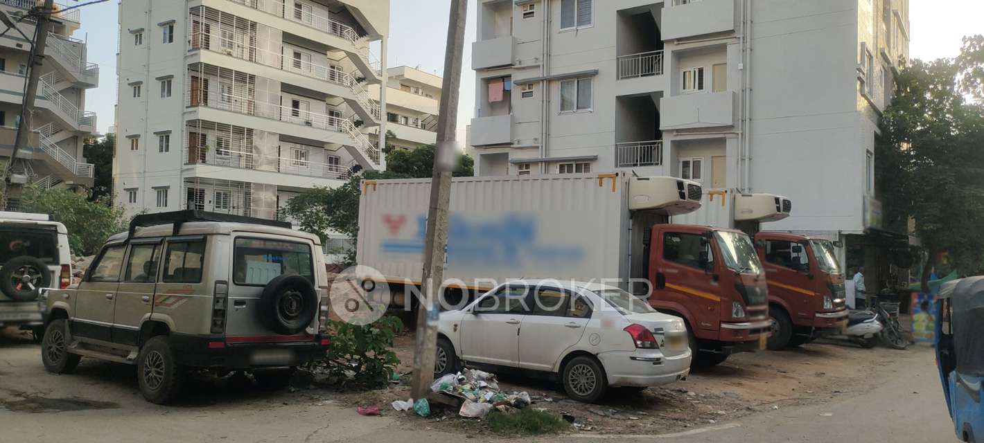 Plot For Sale  In Bommanahalli