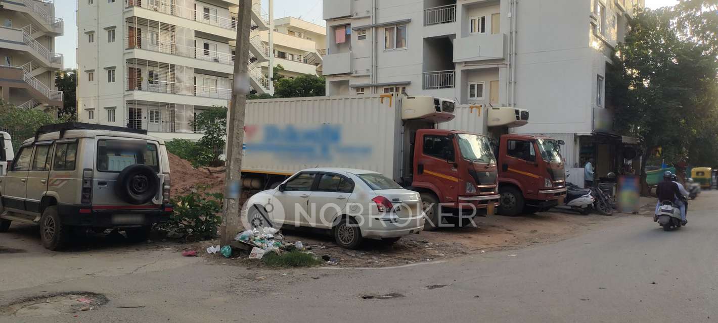 Plot For Sale  In Bommanahalli