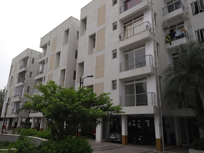 BBCL Navarathina Apartments