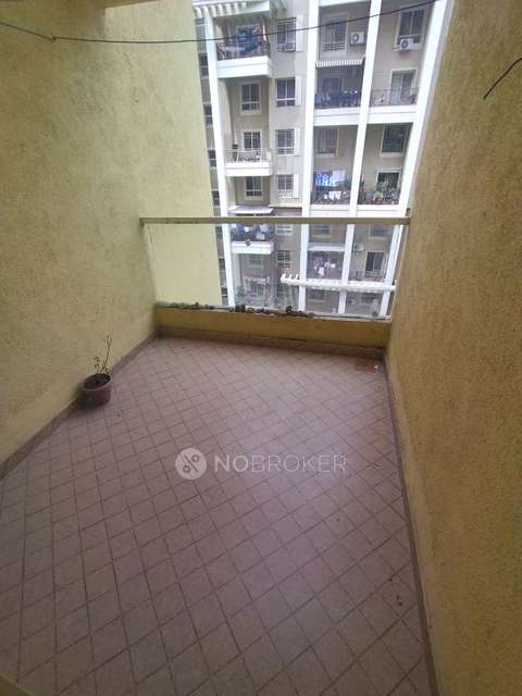 2 BHK Flat In Ravinanda Trinity for Rent  In Wagholi