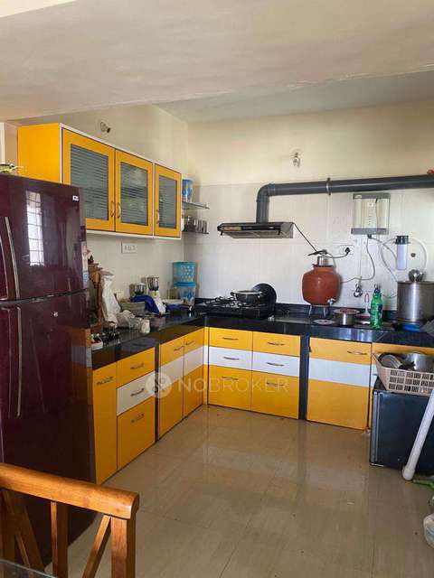 Shared Room for Female In 2 BHK  In Sai Vastu Society  In  Pimple Saudagar,