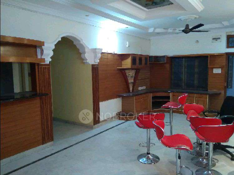 3 BHK Flat In Sree Rama Towers for Rent  In Sree Rama Towers, Opp Sbi, Miyapur, Mumbai Highway