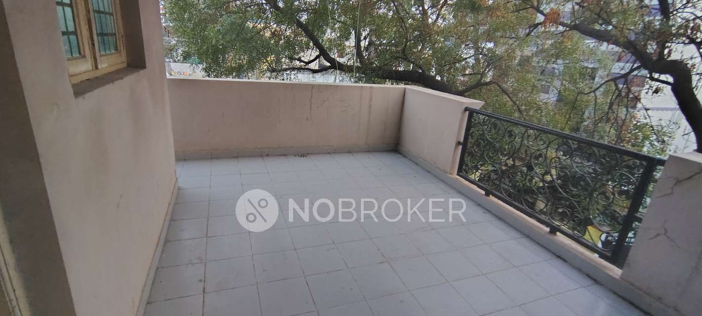 4+ BHK House For Sale  In Alwal