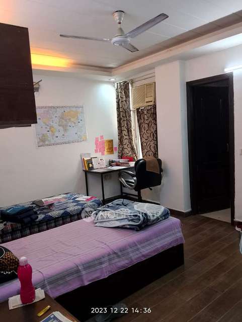 PG for Girls in Karol Bagh