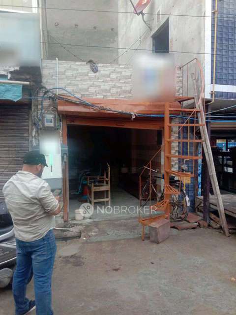 Godown/Warehouse in Wazirpur, Delhi for Rent 