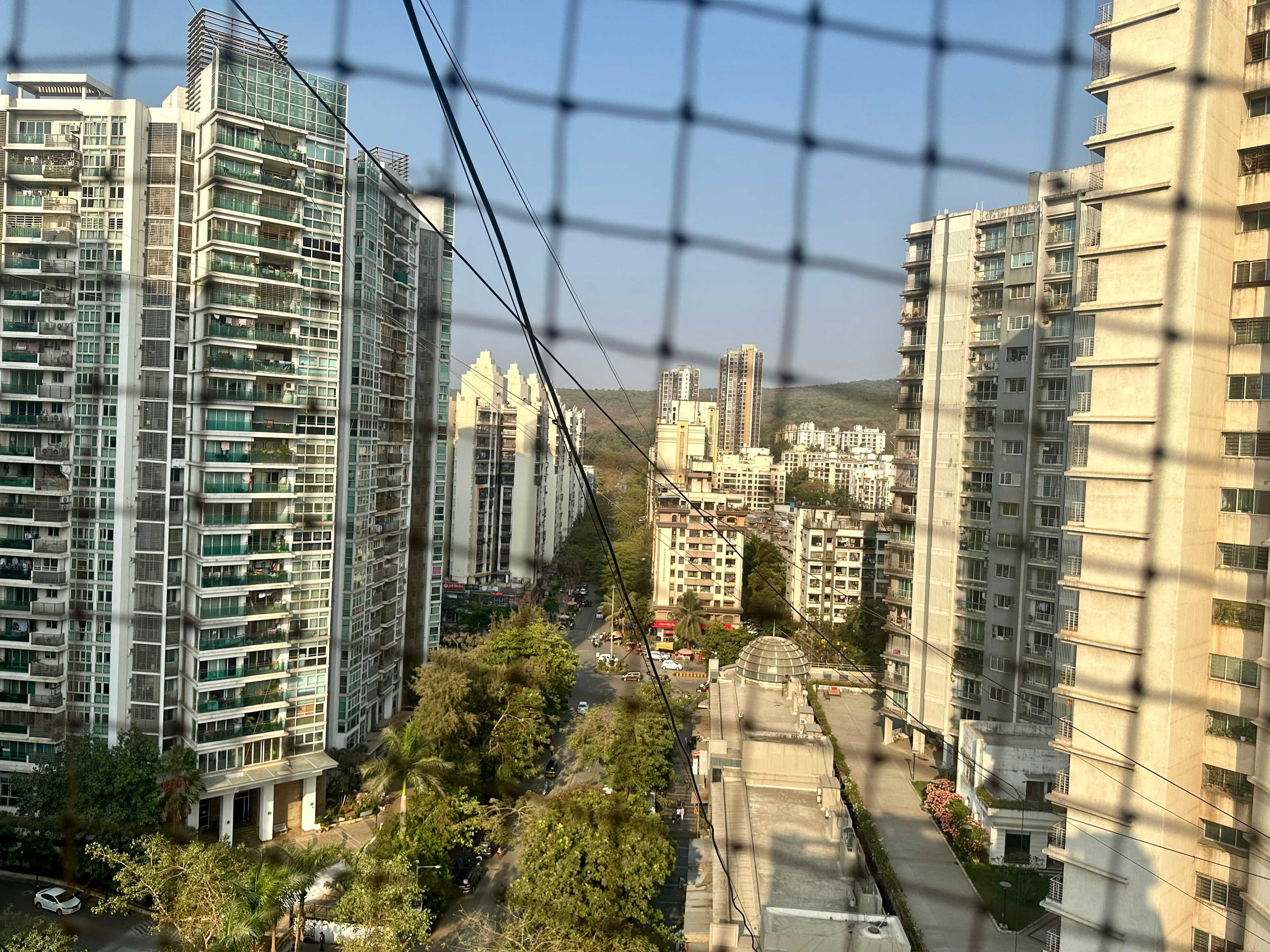 Lokhandwala Spring Leaf