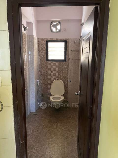 2 BHK Flat In Creative Mitravinda Manor Apartment For Sale  In Nagarjuna Nagar ,tarnaka