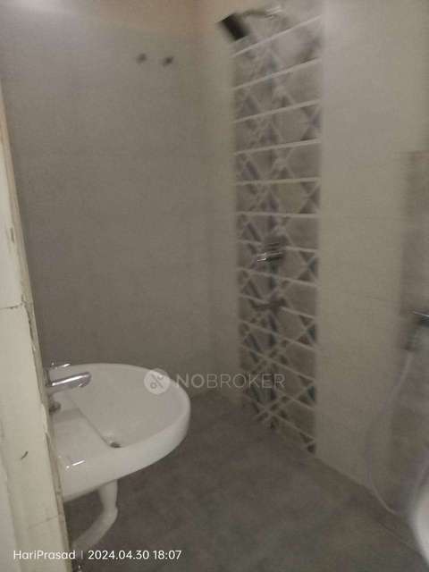 2 BHK Flat In Sterling Silver Heights For Sale  In Mallepally