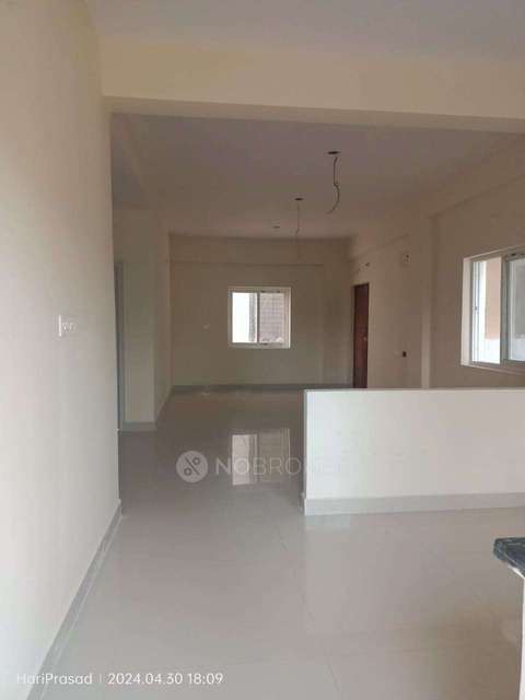 2 BHK Flat In Sterling Silver Heights For Sale  In Mallepally