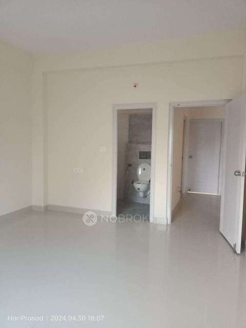 2 BHK Flat In Sterling Silver Heights For Sale  In Mallepally