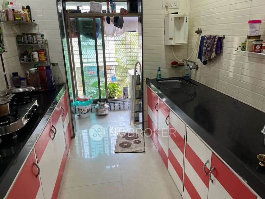 2 BHK Flat In Omkar Signet For Sale  In Malad East,