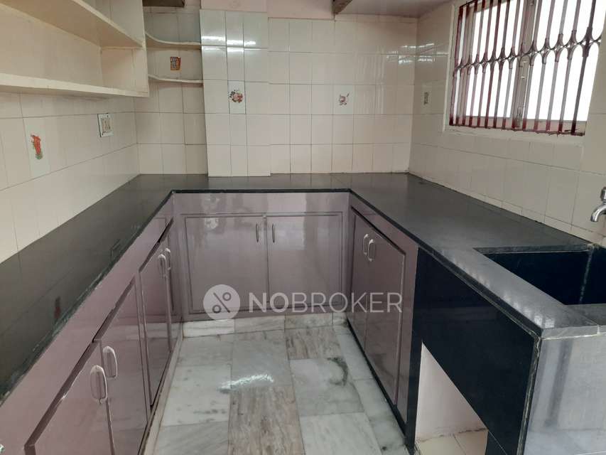 3 BHK Flat In Sai Vishnu Apartment For Sale  In Domalguda