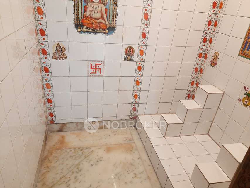 3 BHK Flat In Sai Vishnu Apartment For Sale  In Domalguda