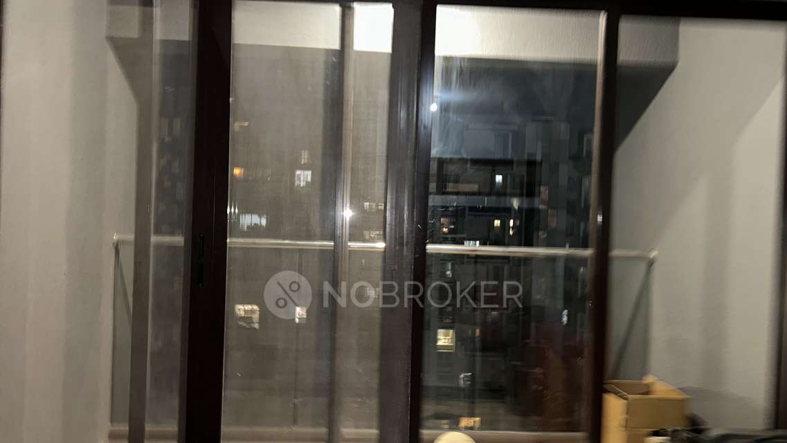 Shared Room for Female In 2 BHK  In  Newton Homes In Hadapsar