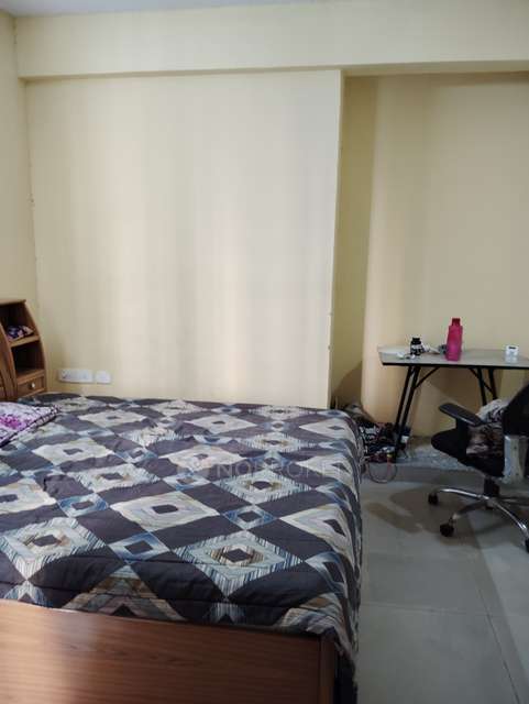 2 BHK Flat In  Ajnara Le Garden  For Sale  In  Sector 16b